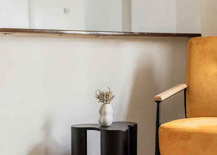 Naturally Bright 3br Flat In Marousi By Upstreet Atenas