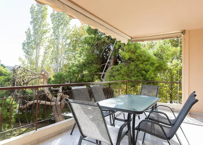 Naturally Bright 3br Flat In Marousi By Upstreet Apartamento