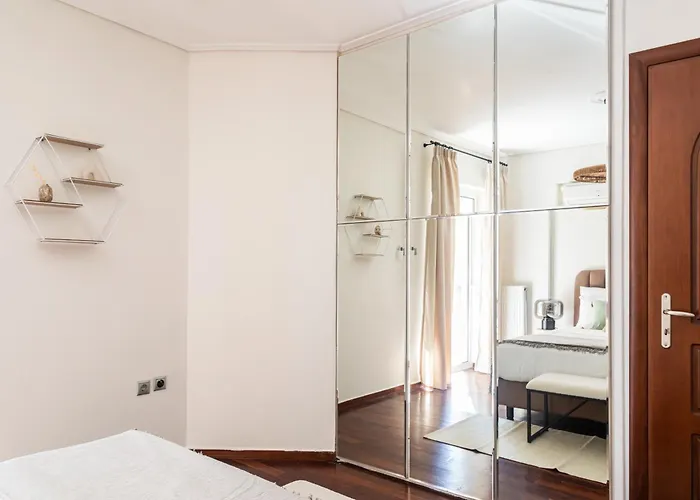 Naturally Bright 3br Flat In Marousi By Upstreet Apartamento Atenas