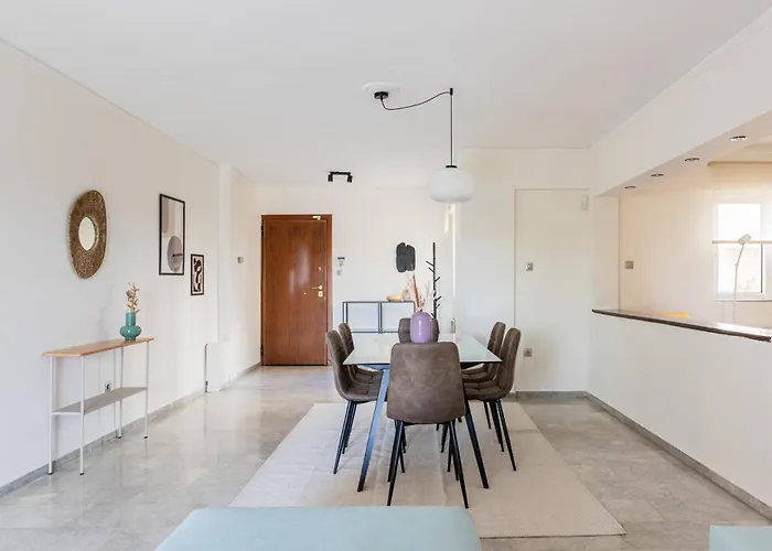 Naturally Bright 3br Flat In Marousi By Upstreet * Atenas