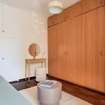 Naturally Bright 3br Flat In Marousi By Upstreet Appartamento