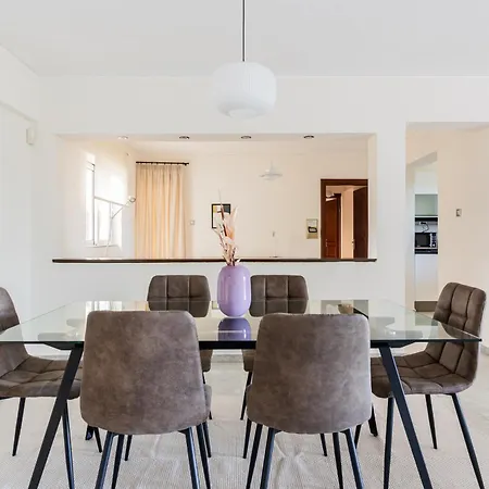 Naturally Bright 3br Flat In Marousi By Upstreet * Aten