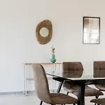 Naturally Bright 3br Flat In Marousi By Upstreet *